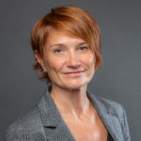 Session photo portrait en studio pour FBN - FRANCE -Sophie Unfricht, Directrice Ad'hoc Marketing